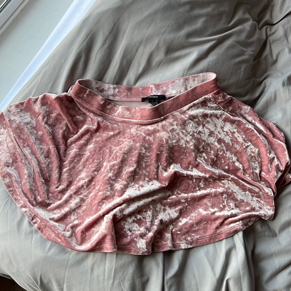 Velvet pink skirt